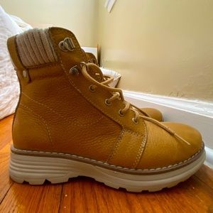 Woodland Boots for Women nubuck leather knit cuff brand new